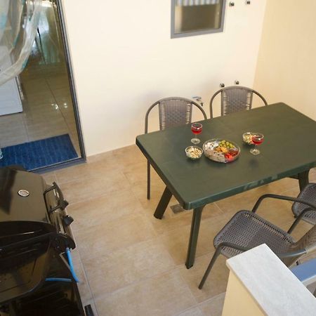 Sliema Duplex 1 Bedroom Apartment With 2 Bathrooms- Sleep 4 Luaran gambar