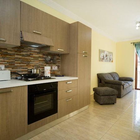 Sliema Duplex 1 Bedroom Apartment With 2 Bathrooms- Sleep 4 Luaran gambar